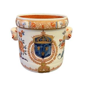 Chinese French coat of arms hand painted ceramic vase